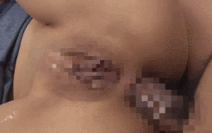 ロリ系美少女のアナルを犯すエロGIF画像