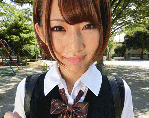 中出しのバイトをするショートカットの美少女ドM女子高生