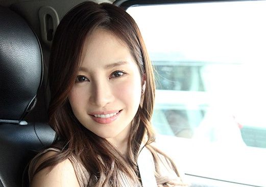 巨乳美女の「小野夕子」のエロGIF画像。グラマラスな彼女とセックス